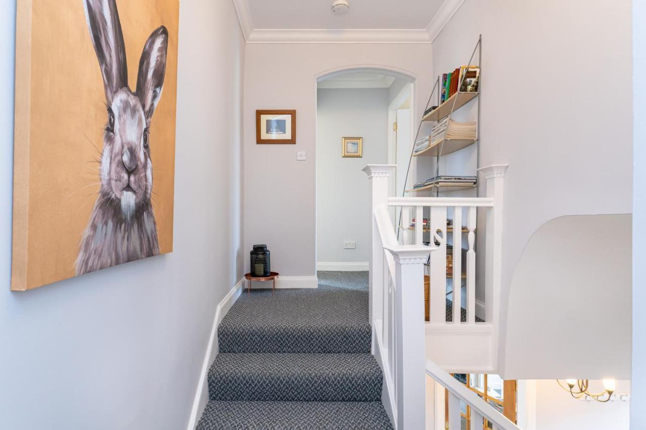 NEW Four Bedroom House - all rooms ensuite Stirling Buitenkant foto